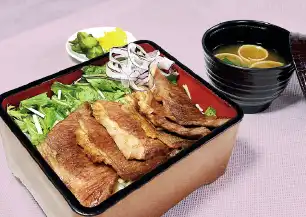 上カルビ重